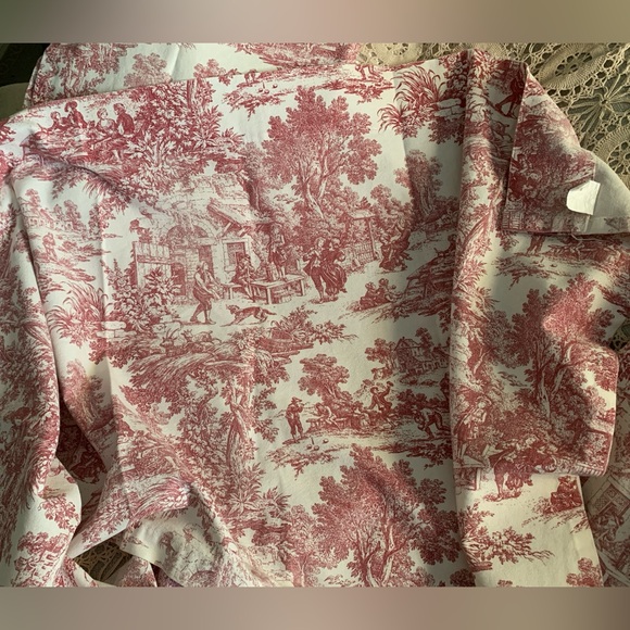 Vintage Toile French Country Life
Window Valance Red On White Rod
Pocket USA - Picture 8 of 16